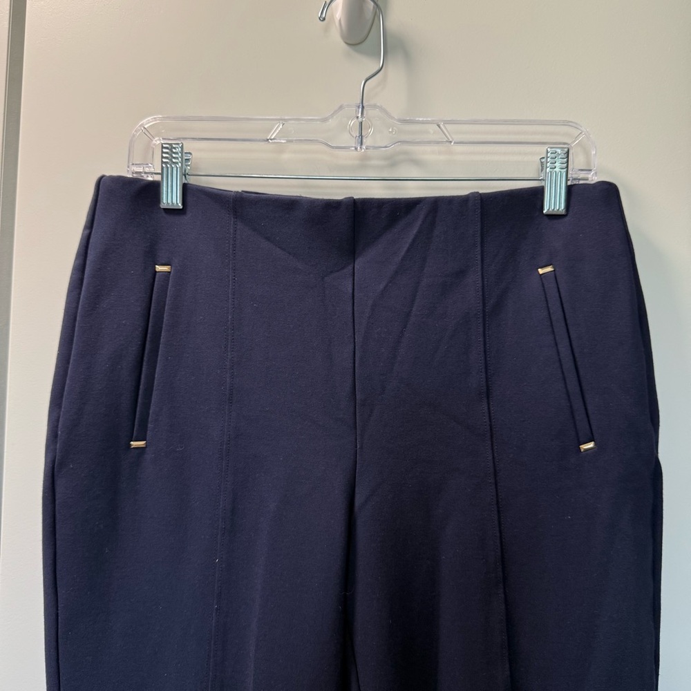 Chico's Pull On Navy Blue Dress Pant Trouser Capri Pleated Business Casual 6 - Picture 2 of 5